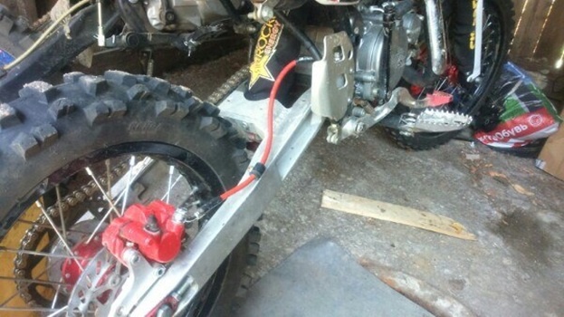 Маятник питбайка 125. Подвеска на ттр 250. Прогрессия на питбайке. Прогрессия bse m2. Прогрессия на питбайке.